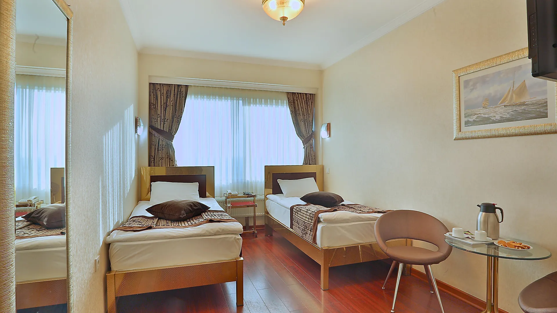 Grand Madrid Hotel Istanbul 3*,