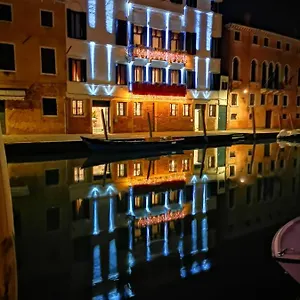 Hotel Ca' Bonfadini Historic Experience *****